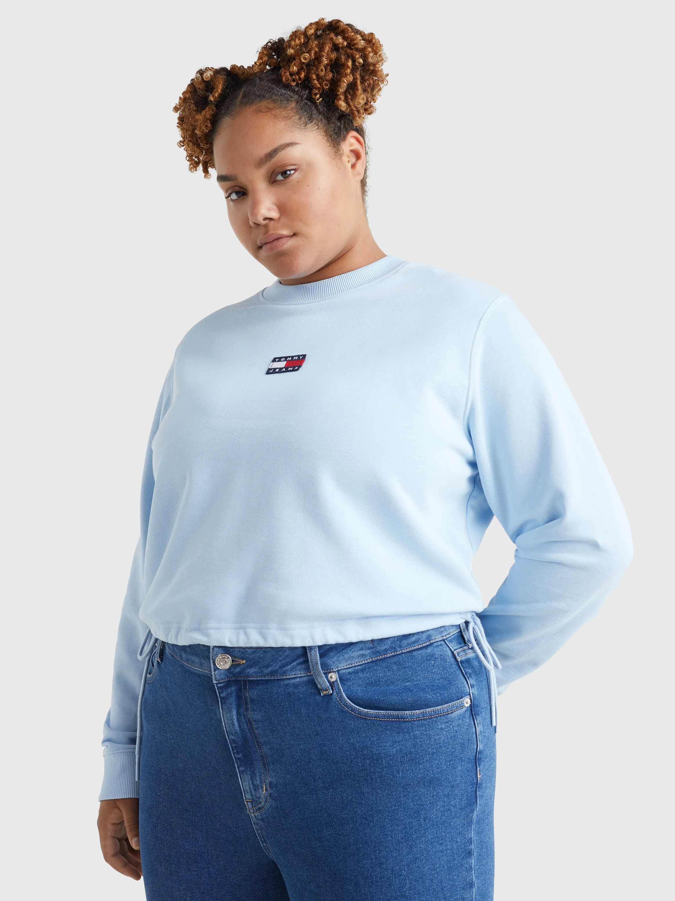 Curve Badge Cropped Drawstring Sweatshirt | Sweatshirts & Hoodies | Tommy Jeans