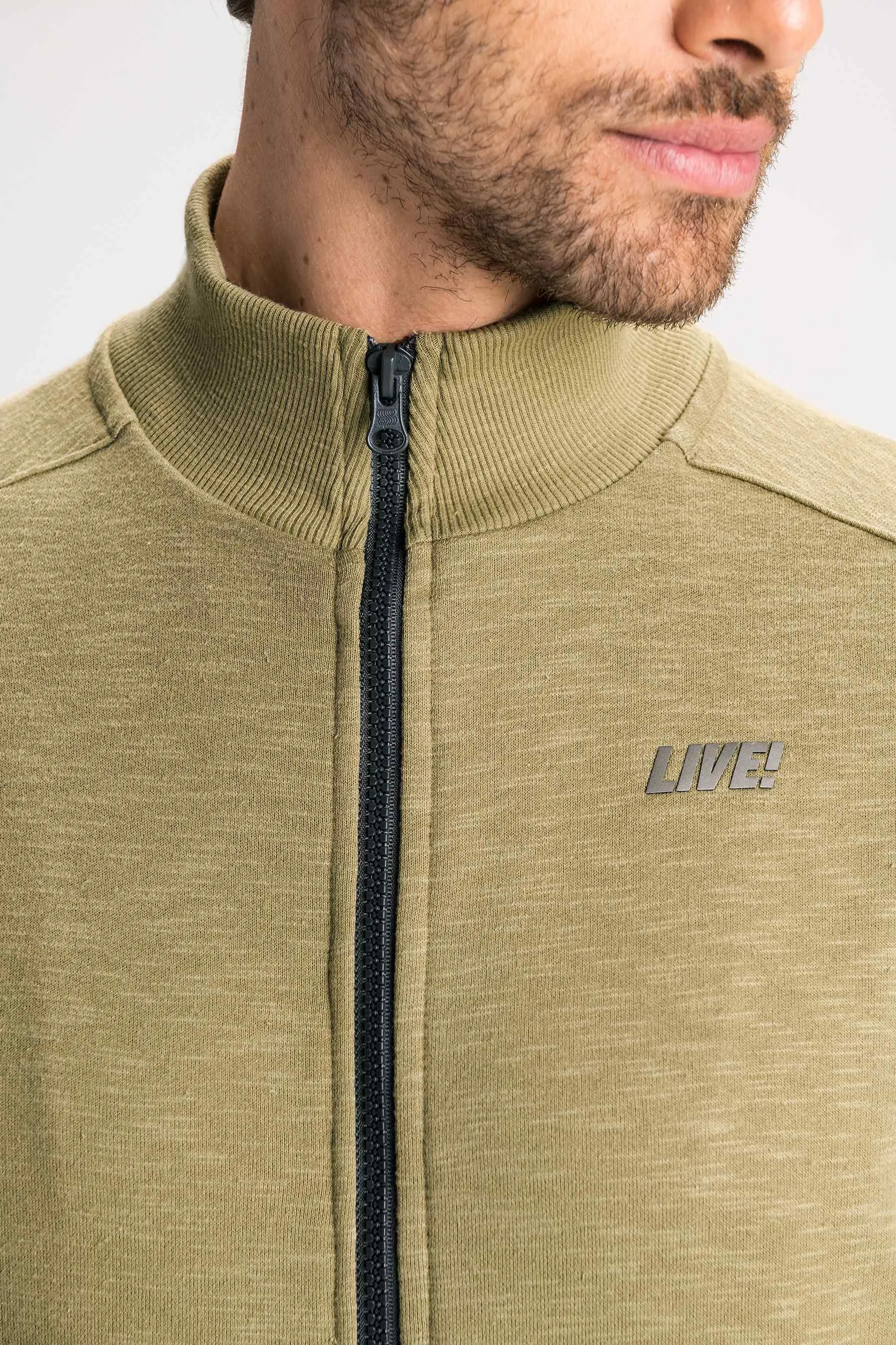 Essential Liveliness Jacket