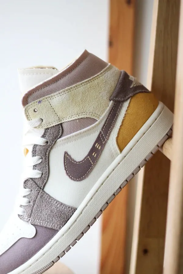 Jordan 1 Mid SE 'Craft Inside Out'