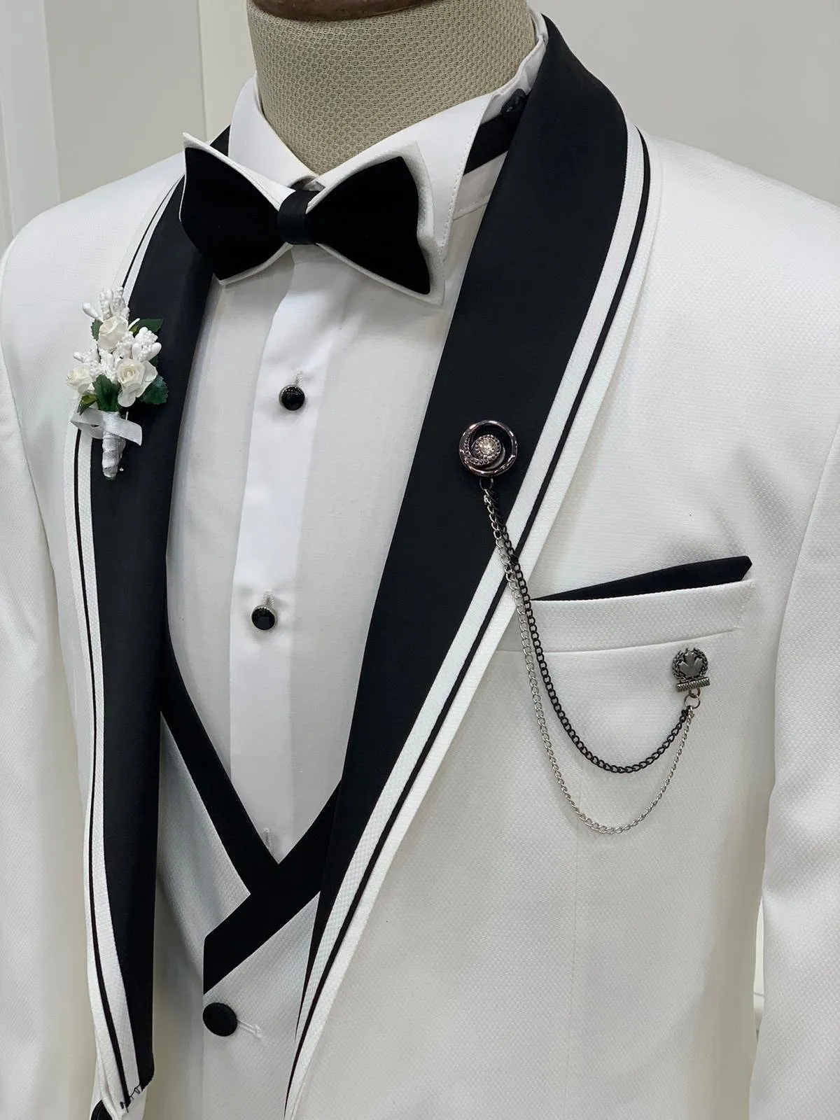 Serra Royal White Slim Fit Tuxedo