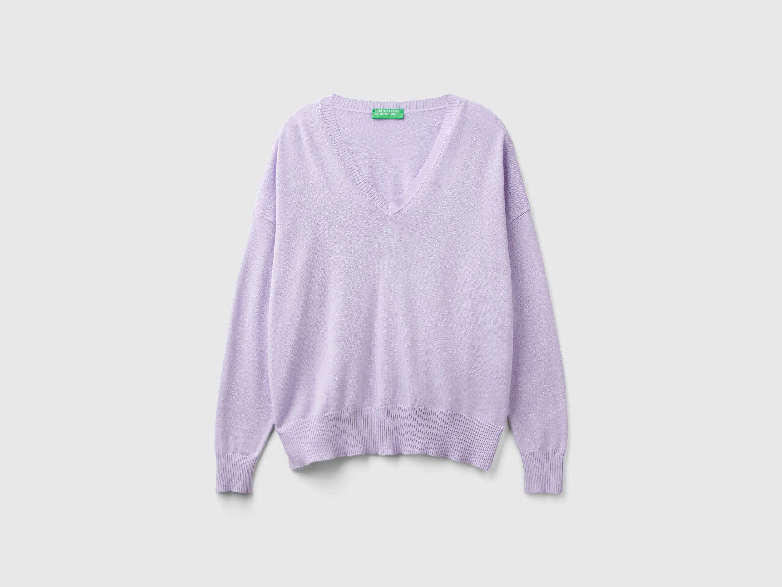 V-neck sweater in Modal® blend - Lilac | Benetton